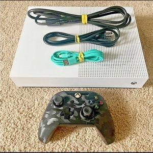 Xbox one s 
Use as is 
1tb